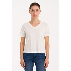 Martha Stewart Women’s White Short Sleeve V-Neck Tee Shirt – Size XS 100% Cotton
